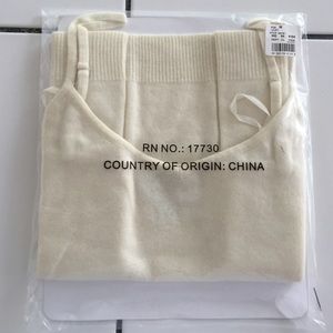 Cashmere. Brand new camisole in a creamy white