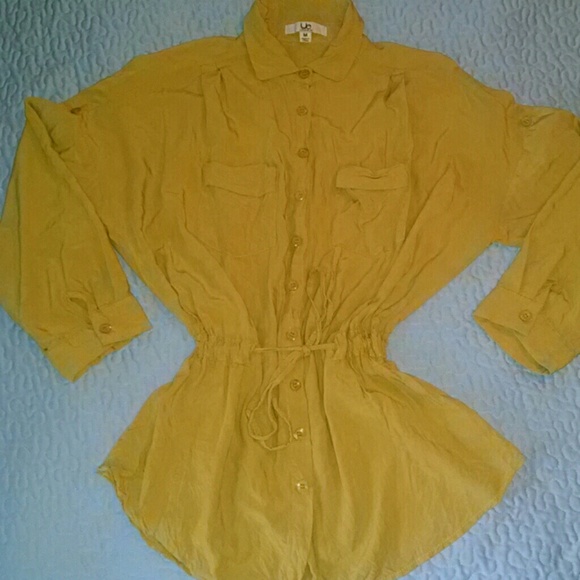 Gold, button down blouse - Picture 1 of 2