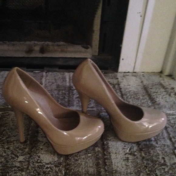 Sexy heels-like new! Will go with anything!