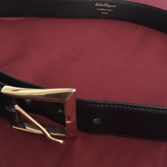 Reposhing my ferragamo belt, it\'s too small for me