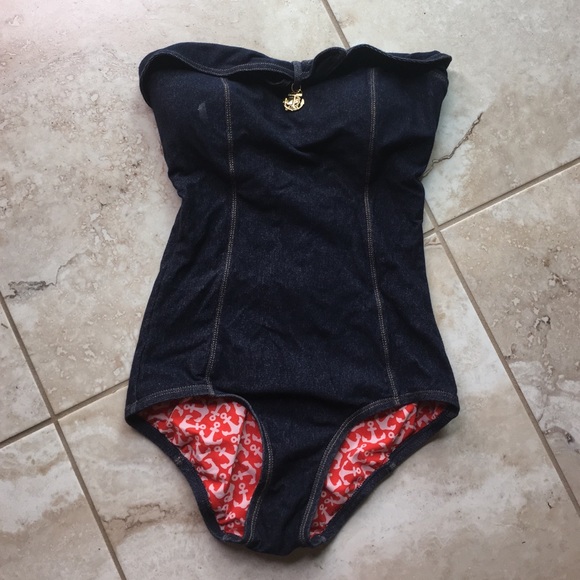 Bathing suit one piece