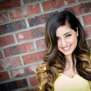 Meet your Posher, Alexis