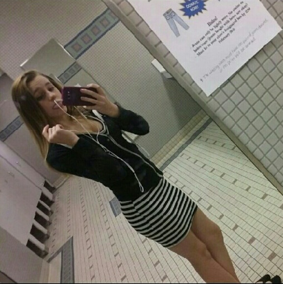 Meet your Posher, Jyllian - Picture 3 of 3