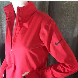 Nike pull over