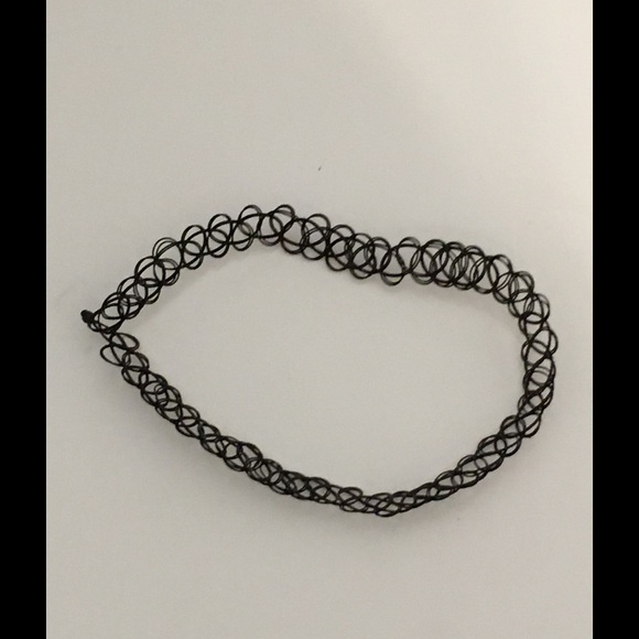 Brandy Melville Choker