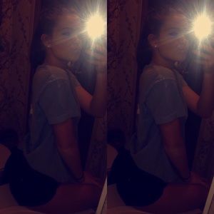 Meet your Posher, Camille