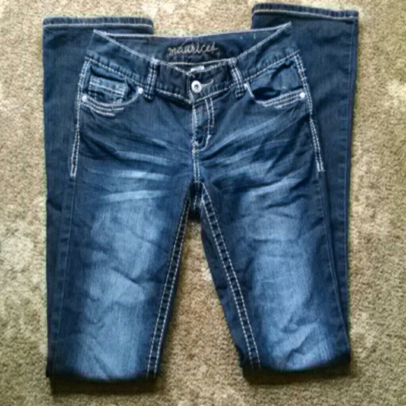 Sz 5/6 Maurices Jeans
