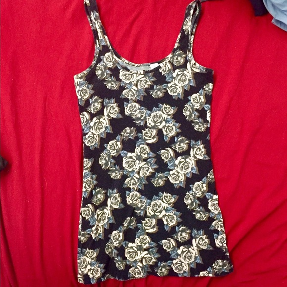 Rose pattern tank top - Picture 1 of 1