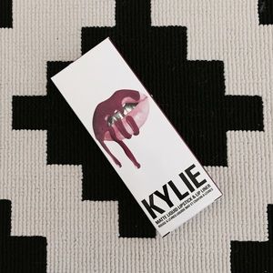 Kylie Lip Kit - Posie K