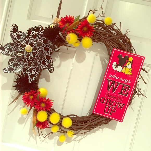 Disney themed wreath; with Mickey Mouse & Pluto