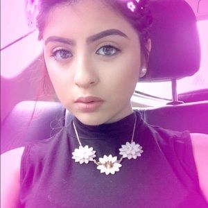 Meet your Posher, Sharlene