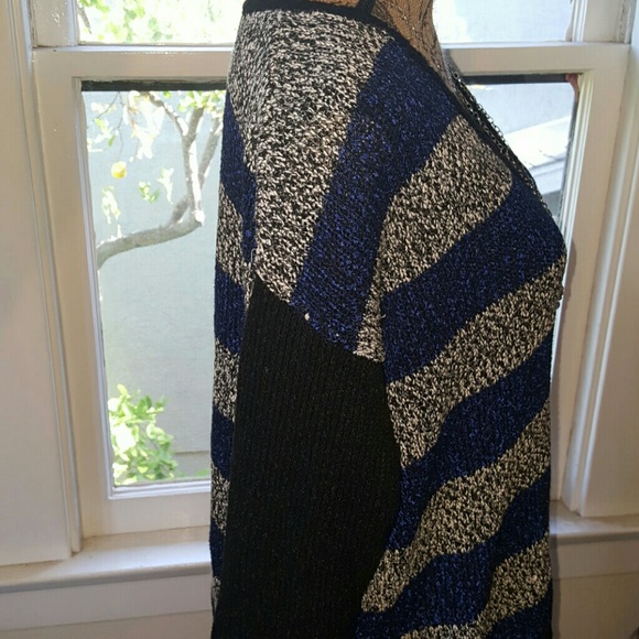 💙SOLD💙 - Picture 2 of 4
