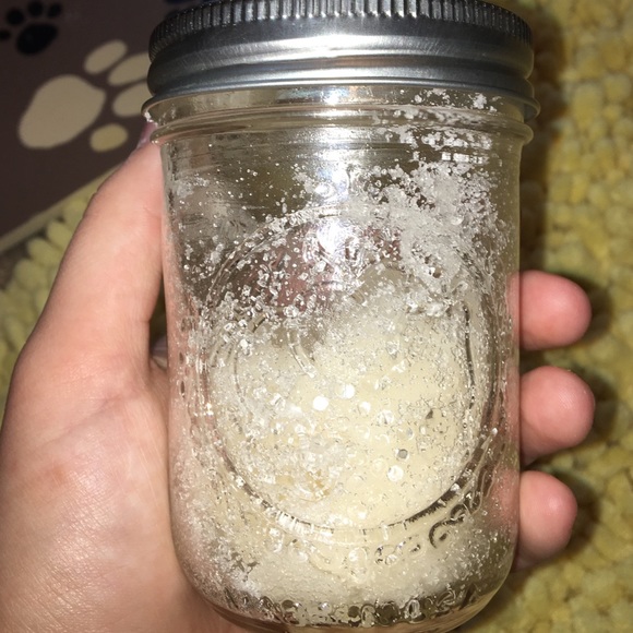 Country chic sugar scrub