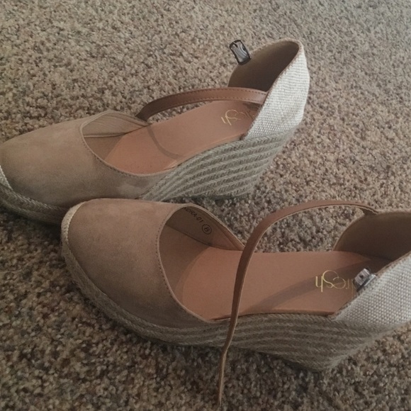 Tan wedges
