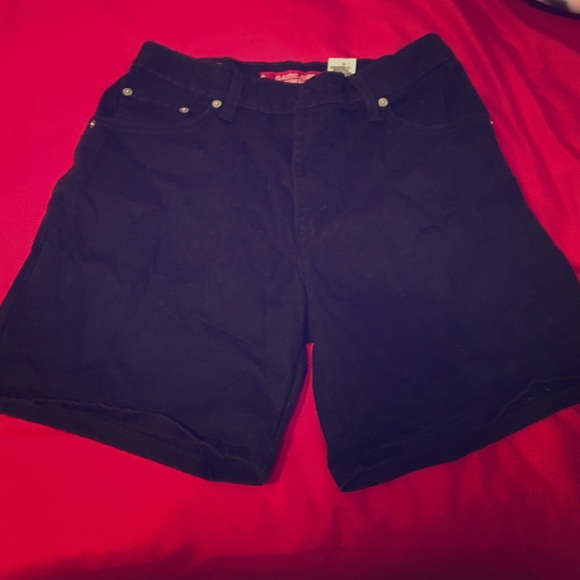 Black Levi high waisted shorts