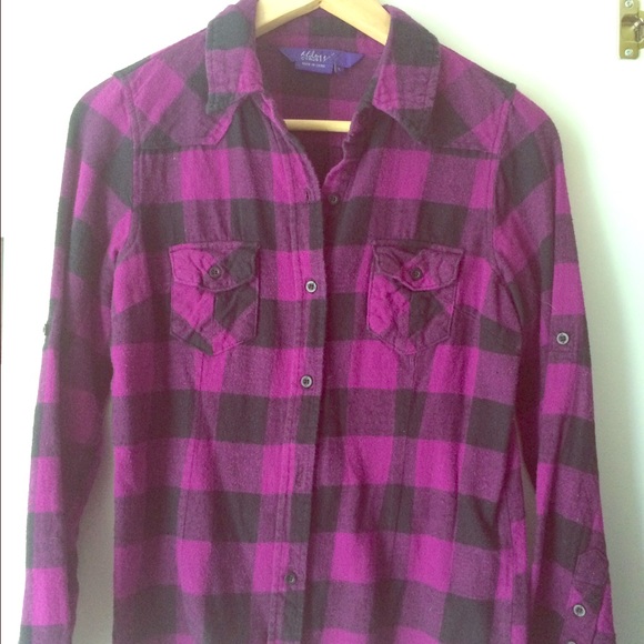 Miley Cyrus MAX Button Down  Kid Size Large