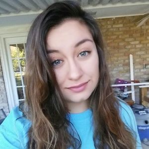 Meet your Posher, Daniela