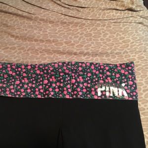 Victoria Secret pink yoga Capri
