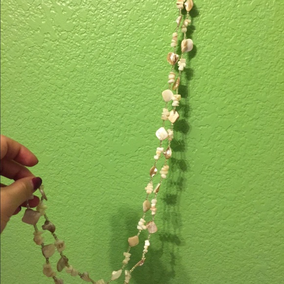 Shell Necklace - Picture 3 of 3