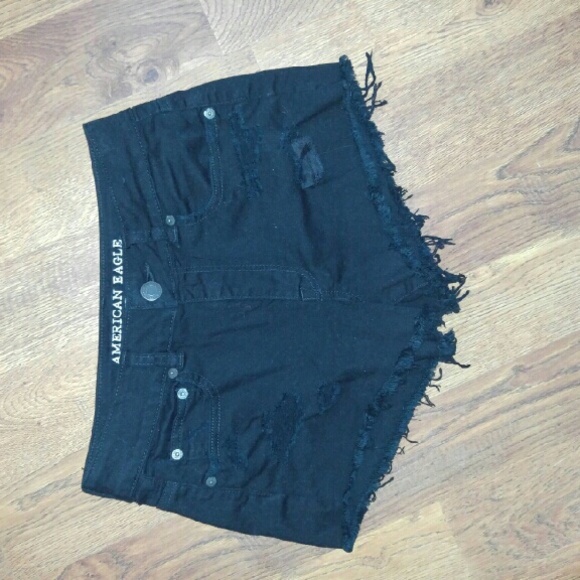 Need Gone! American Eagle Festival Shortie!