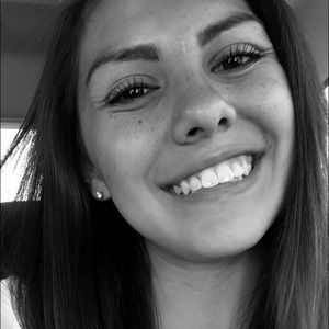 Meet your Posher, Fabiola