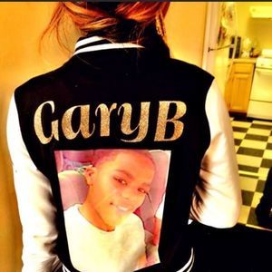 Meet your Posher, Chanel