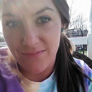 Meet your Posher, Caitlyn