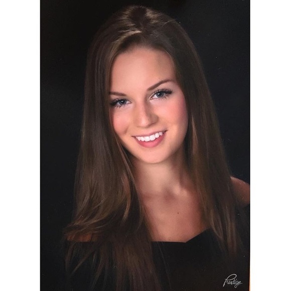 Meet your Posher, Liz