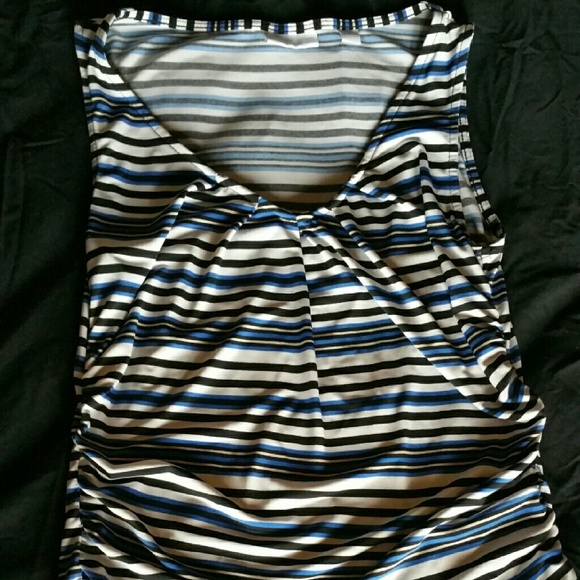 NY&CO Sleeveless Top - Picture 2 of 4
