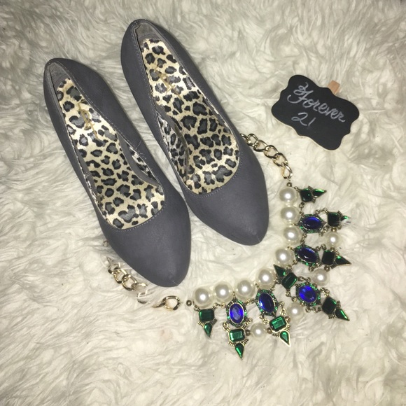 F21 Gray heels - Picture 3 of 4