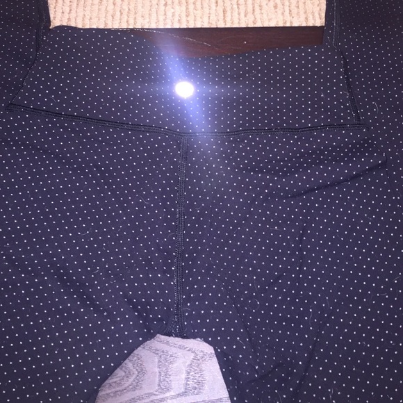 Black and white lulu lemon leggings