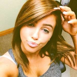 Meet your Posher, Kellie