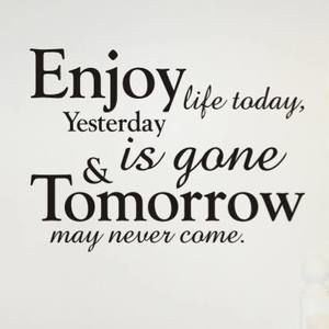 Meet your Posher, Elaina