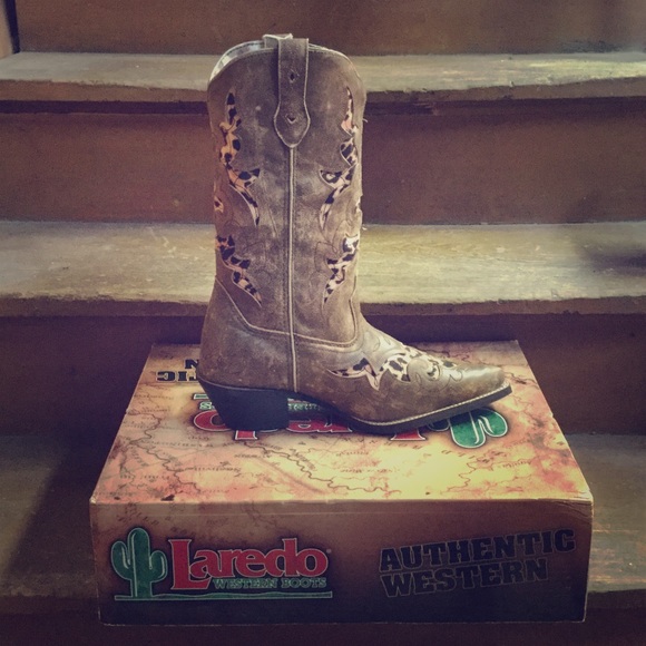 Woman Leopard Cowboy Boots