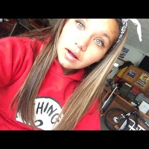 Meet your Posher, Alyssa