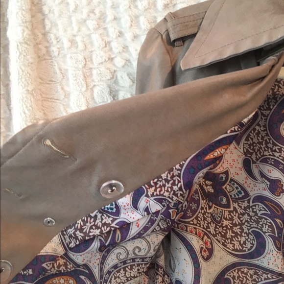 Light Tan Leather Jacket - Picture 3 of 4