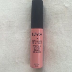 NYX Soft Matte Lip Cream