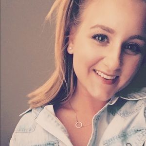 Meet your Posher, Carmen