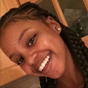 Meet your Posher, Ariel