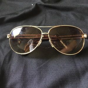 Daisy tuentes aviators