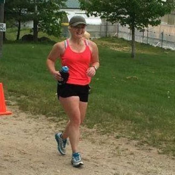 Meet your Posher, Amanda - Picture 1 of 1