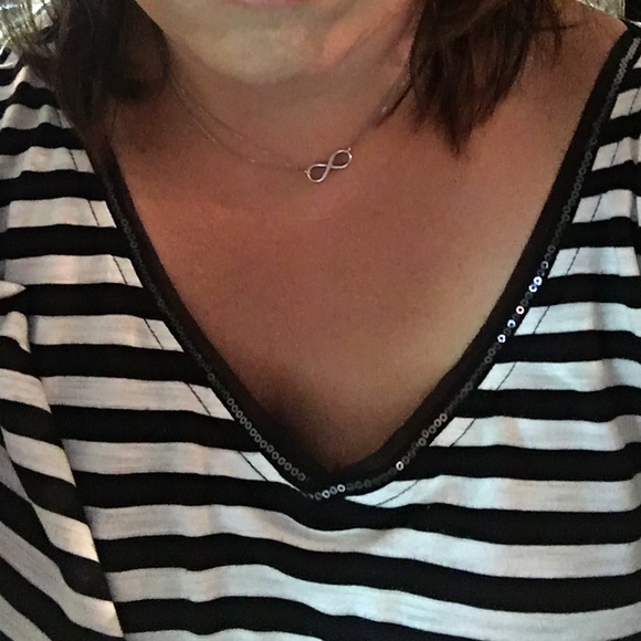 White House Black Market Outfit! - Picture 3 of 4