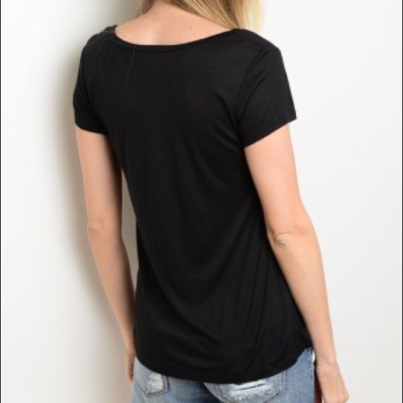 Black tee - Picture 2 of 2