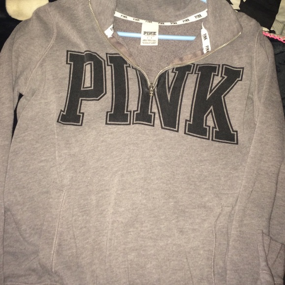 VS pink gray half zip up