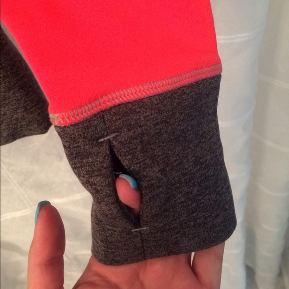 🚫SOLD🚫 Nike Therma-Fit Hoodie - Picture 3 of 3