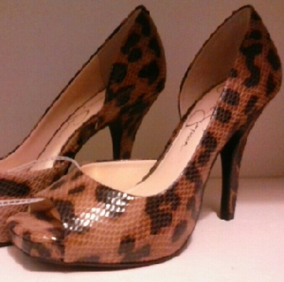 Jessica Simpson Pumps
