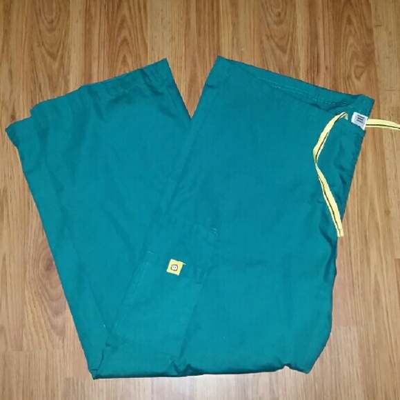 Wink Scrub pants Like New