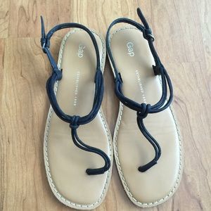 Gap sandals