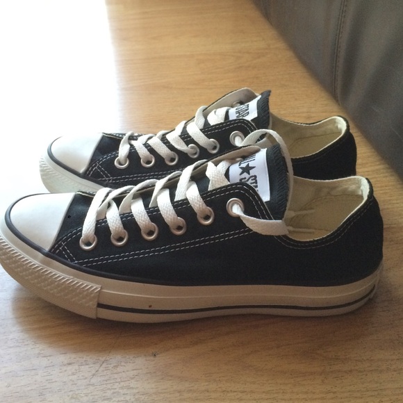 Converse low top