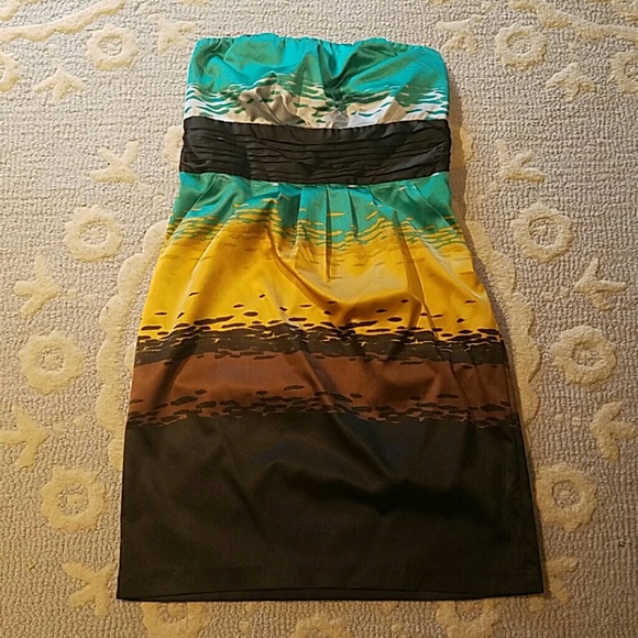 Like new summer dress with pockets!